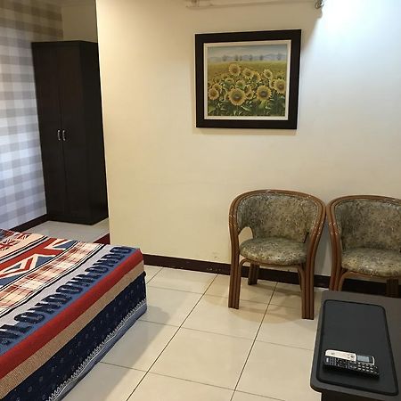 Hefeng Ting Homestay Heng-ch'un Exterior foto
