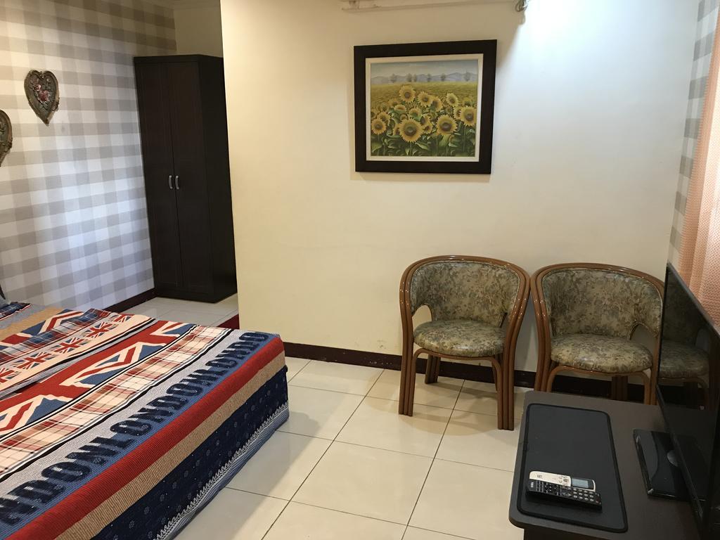 Hefeng Ting Homestay Heng-ch'un Exterior foto
