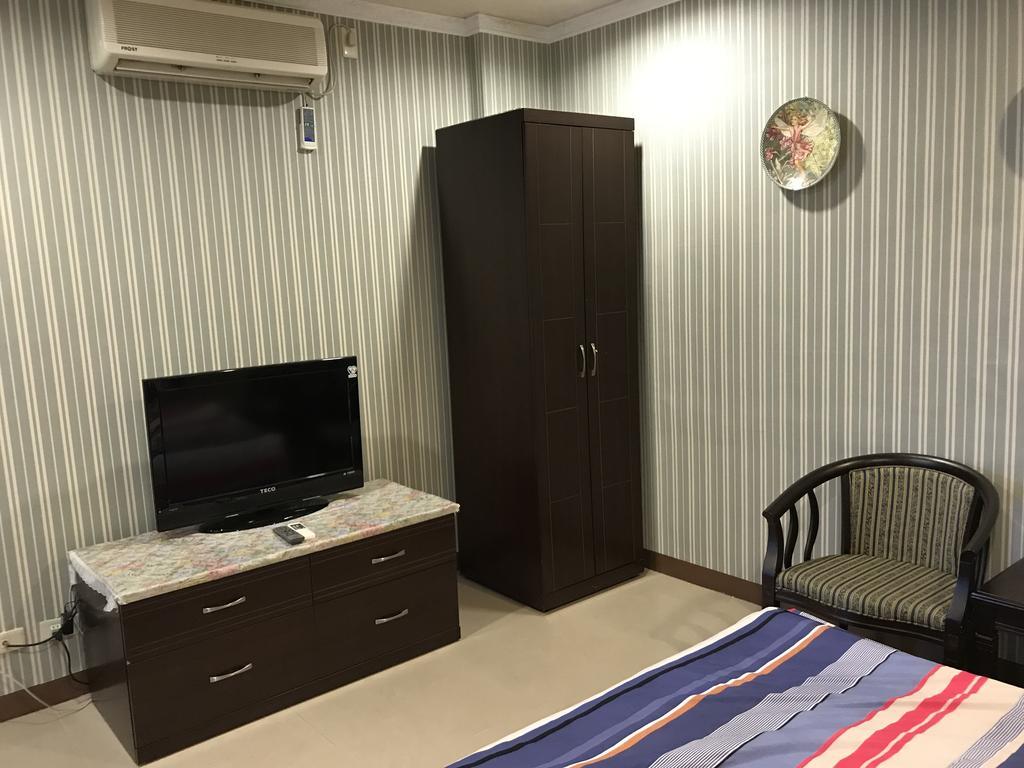 Hefeng Ting Homestay Heng-ch'un Exterior foto