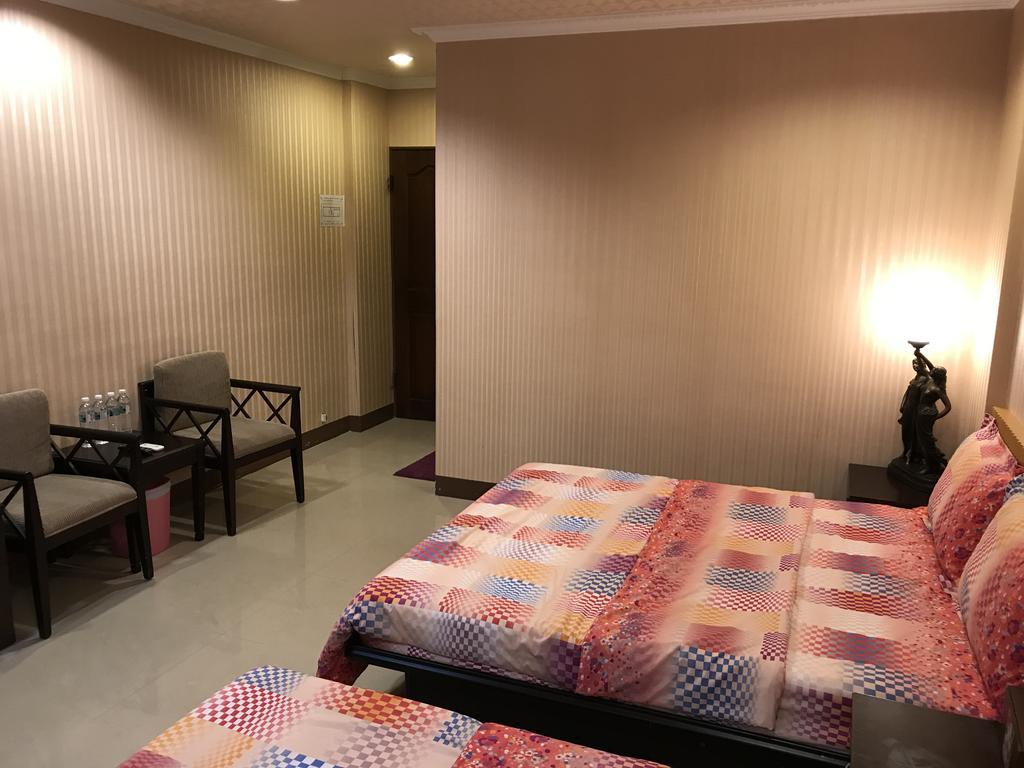 Hefeng Ting Homestay Heng-ch'un Exterior foto